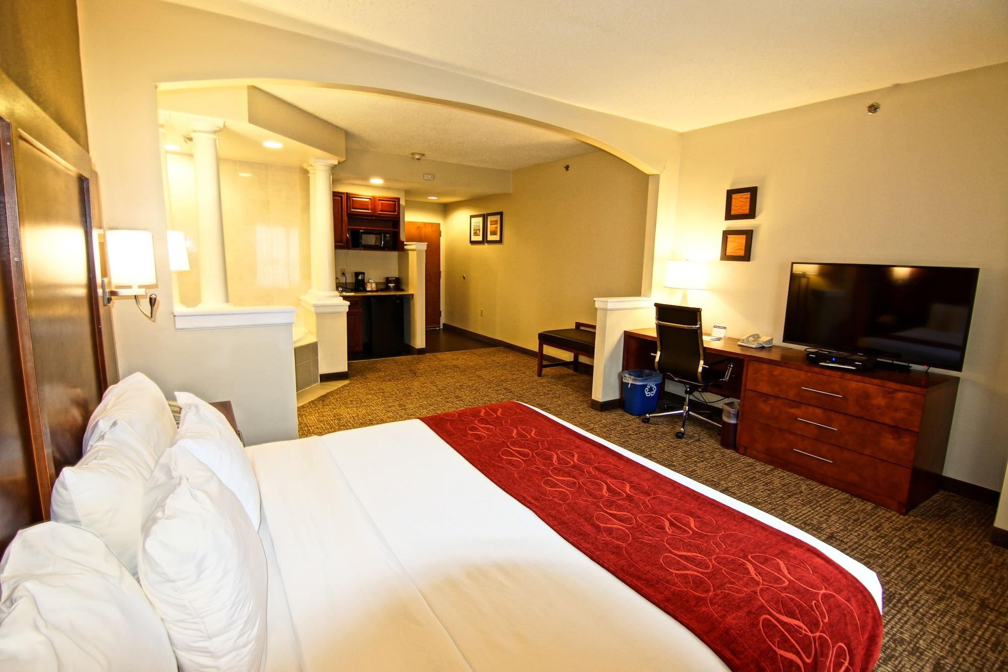 Comfort Suites Near University Норт-Брансуик Экстерьер фото